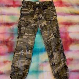 Vintage camo pants